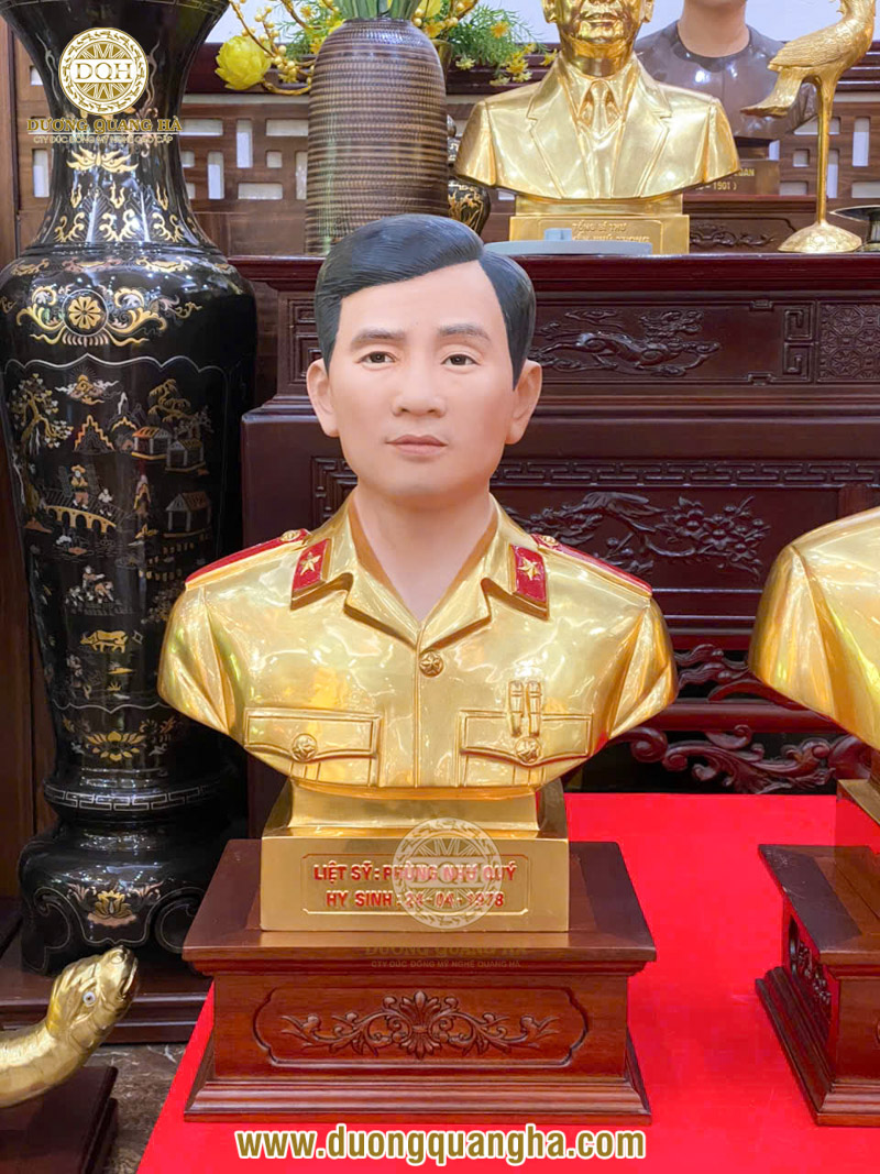 Đúc tượng chân dung giá bao nhiêu? Bảng giá tham khảo mới nhất năm 2026